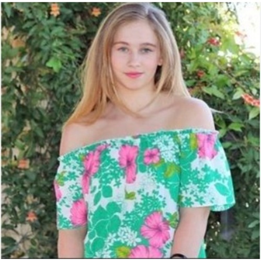 Izzy & Lola Monterey-1 Floral Off Shoulder‎ Top, Green/Pink, Medium, Pre-Owned